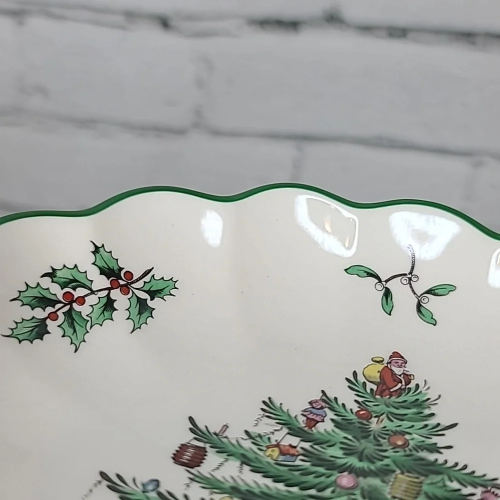 Spode Christmas Tree Vintage Collectible Small Round Scalloped/Fluted Platter